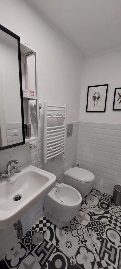 Apartamento Palazzetto Di Neubourg Nápoles Exterior foto